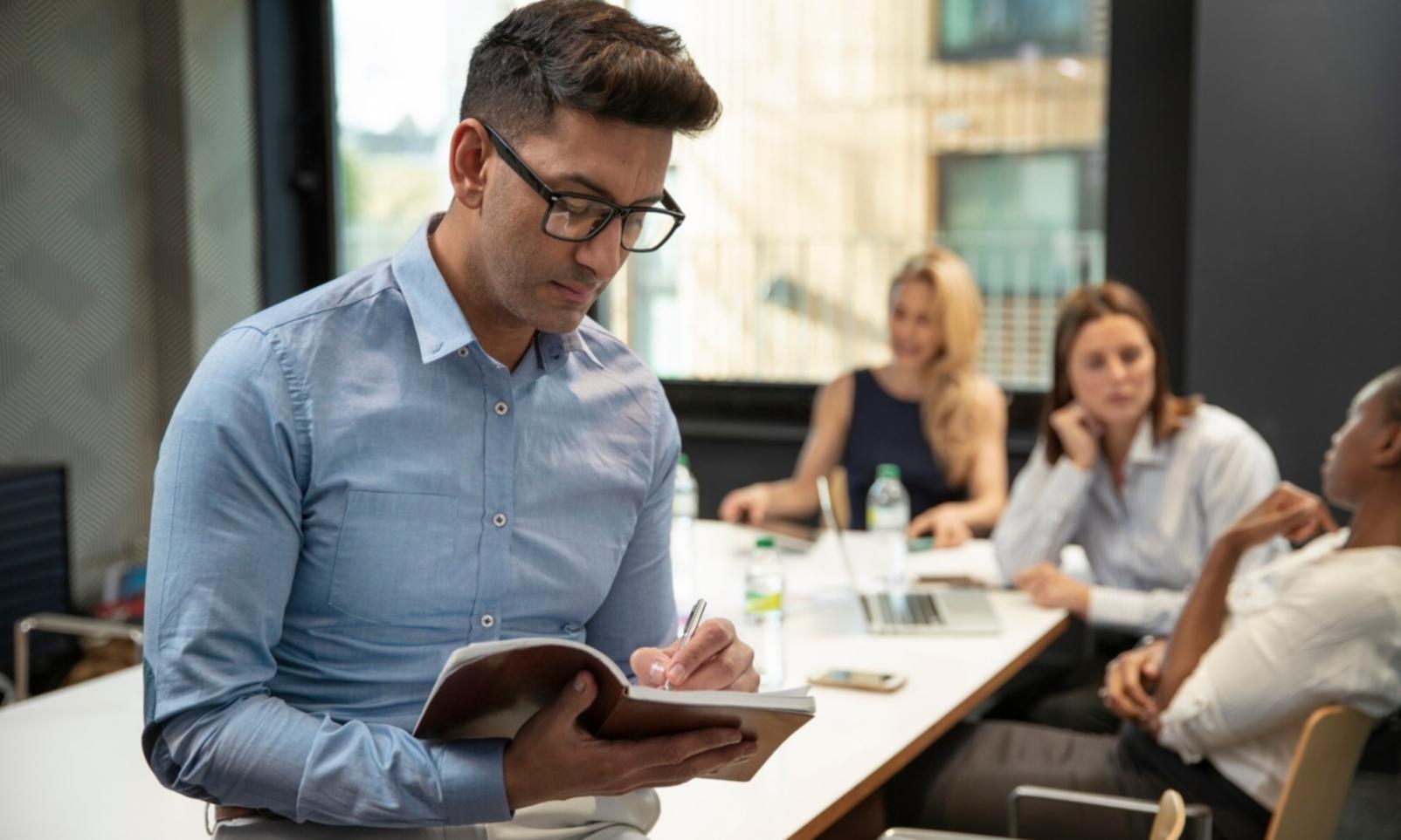 Professionelle Finanzanalyse und Berichterstattung
